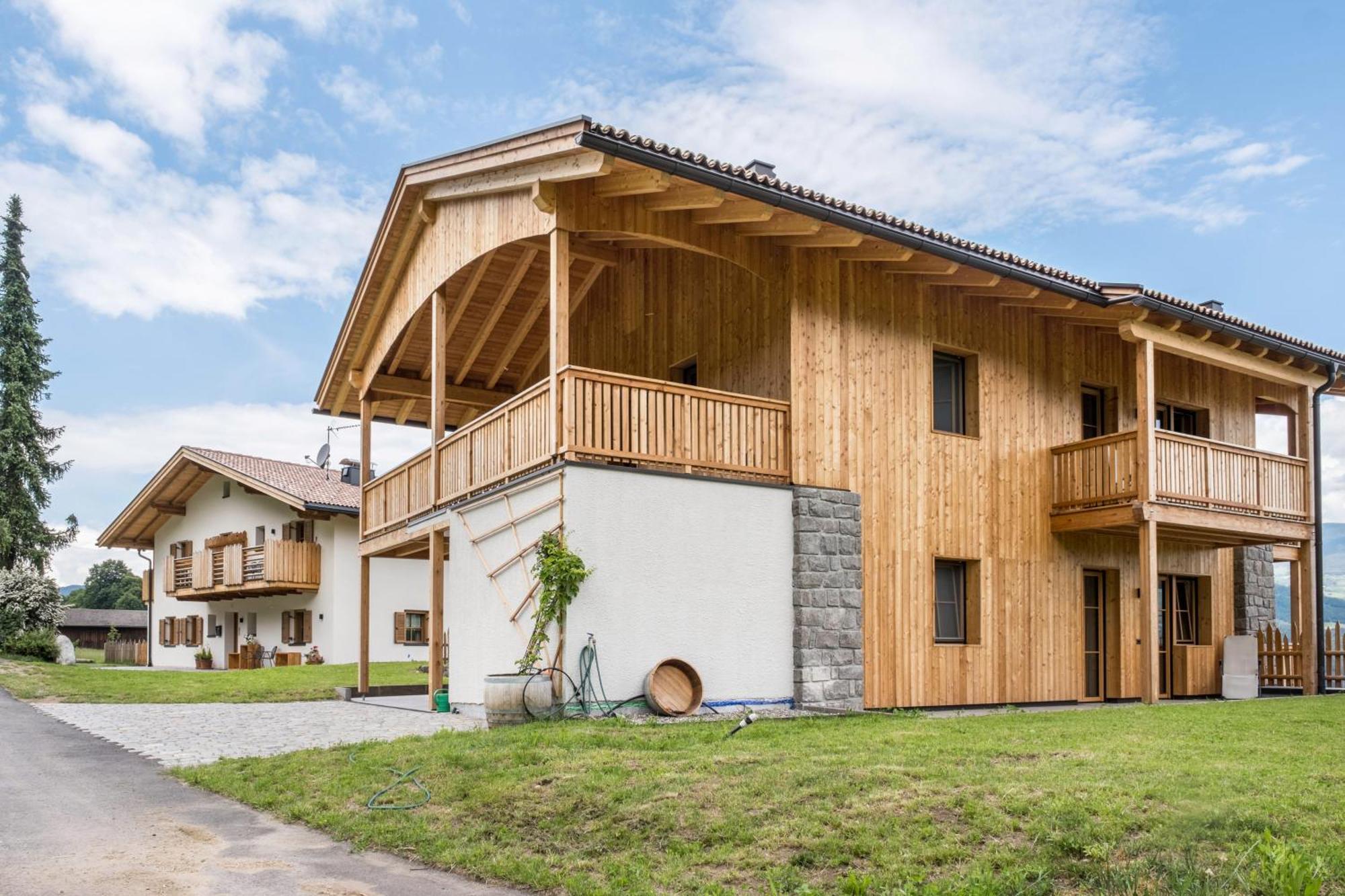Haensel Und Gretel Schlosshof Umes Ngoại thất bức ảnh
